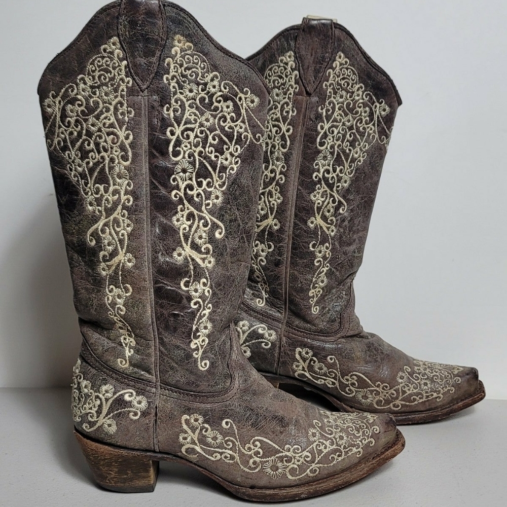Corral A1094 Women's 6M Tan Leather Cream Embroidered Snip Toe Western Boots - Picture 2 of 12